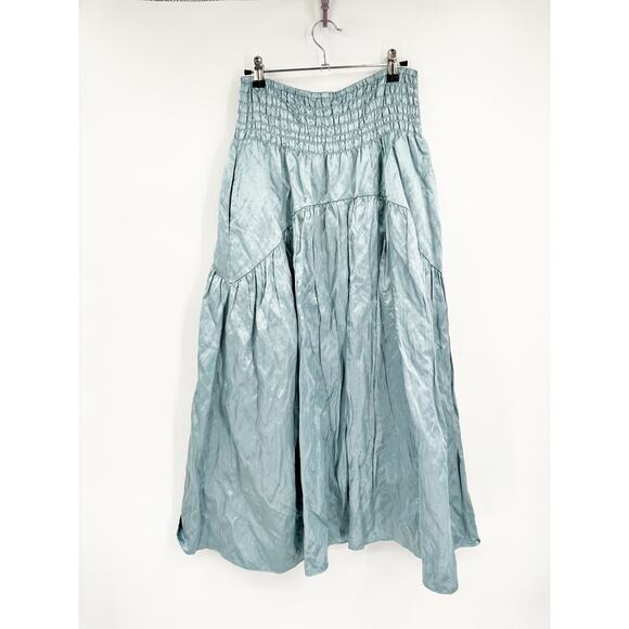 Vince Smocked Tiered Metal Satin Midi Length Pull-On A-Line Skirt Size Medium - Picture 3 of 6
